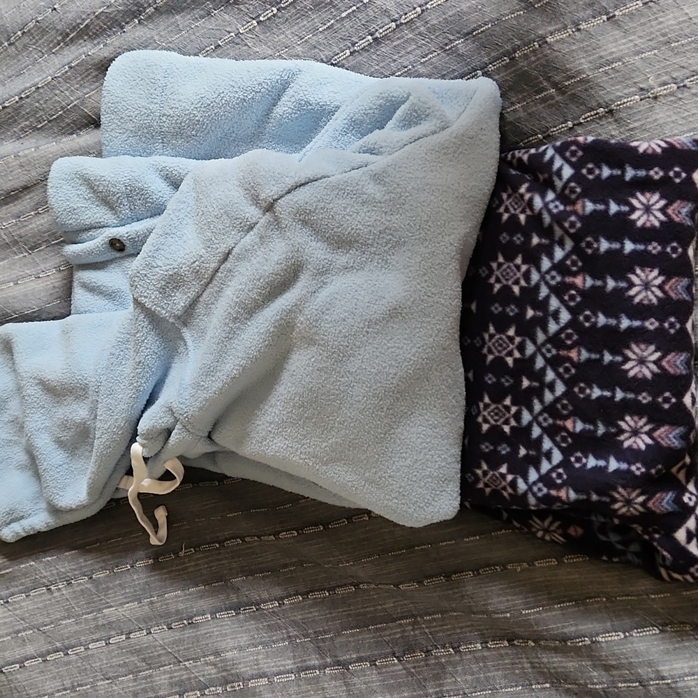 Cuddl Duds XXL fleece hooded tunic pajama top & bottom - Picture 2 of 2
